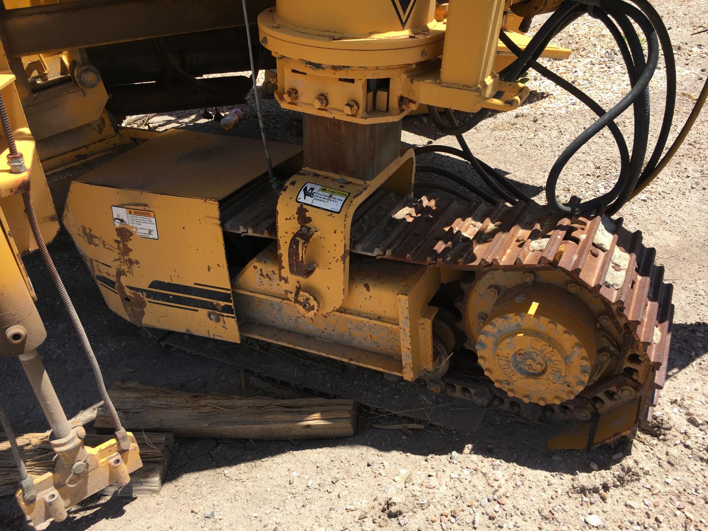 ./imagenes/INVOICE/2019/16119/PAVIMENTADORA PARA BORDES COMACO GT-3600 (30).JPG